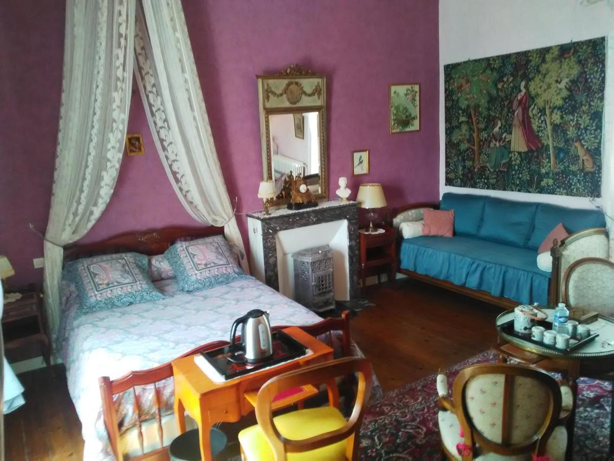 Les Cedres Bed & Breakfast Montaigu-Vendee Phòng bức ảnh